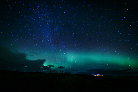 포토 자연요소 해외 유럽 나라 자연현상 하늘 풍경 야간 파일형식 JPG 구름 별 유럽풍경 밤하늘 아이슬란드 사람없음 야외 오로라 해외풍경 국내포토