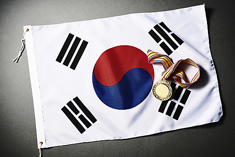 포토 JPG 스튜디오촬영 스포츠 한국 실내 사람없음 운동 평화 태극기 메달 금메달 통일 국내포토 아시아 컨셉 건강 내부 국기 상_상패 파일형식