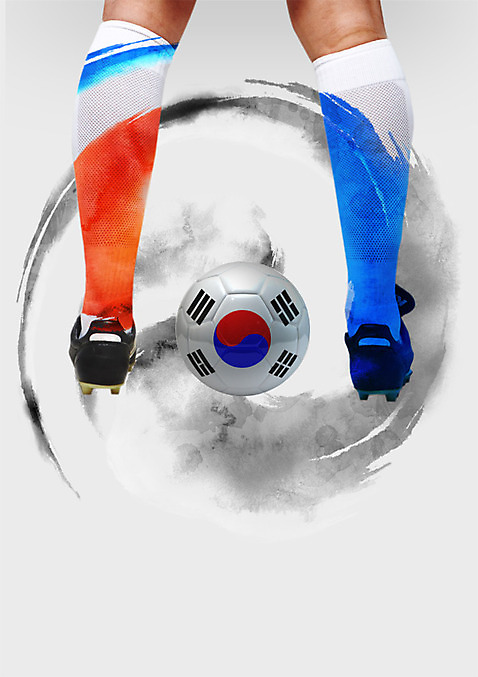 PSD 편집이미지 남자 축구공 한명 사람 성인 신체부위 파이팅 하반신 다리_신체부위 태극기 러시아 축구화 2018년 월드싸커 이미지편집 1 유럽 스포츠 운동화 공 축구용품 모션 국기 연도 파일형식