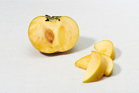 포토 웰빙 다수 백그라운드 농업 과일 실내 감 내부 흰색 생태계 건강식품 영양소 파일형식 조각 JPG 자연 유기농 오브젝트 누끼 농작물 스튜디오촬영 사람없음 신선 단감 흰배경 단면 여러개 비타민 슈퍼푸드 국내포토