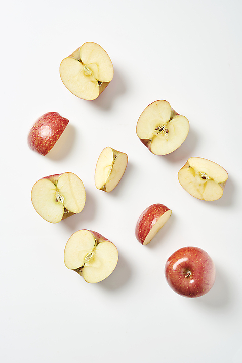 포토 명절 뷰포인트 다수 백그라운드 과일 실내 선물 내부 흰색 플랫 맛 파일형식 JPG 달콤 명절선물 신선 사람없음 흰배경 스튜디오촬영 사과 여러개 단면 플랫레이 하이앵글 누끼 오브젝트 선물세트 조각 국내포토