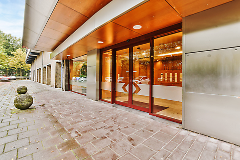 포토 JPG 해외이미지 주간 외관 사람없음 야외 건물 모던 심플 유리문 해외포토 자연요소 건축물 문 파일형식 이미지허브