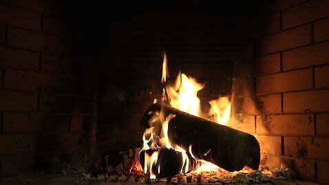 전통 크리스마스 겨울 불 휴가 불꽃 주택 따뜻함 사람없음 낭만 추위 하트 뜨거움 벽난로 MOV 해외동영상 클립영상 자연요소 모양 계절 기념일 컨셉 건물 동영상 파일형식