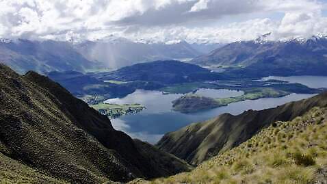 호수 스포츠 상징 섬 여행 휴가 산 파노라마 풍경 초원 사람없음 야외 빛 컬러풀 햇빛 새벽 트래킹 황금 언덕 만들기 알프스 뉴질랜드 남쪽 추적 선로 전국 절정 4K 타임랩스 MP4 해외동영상 클립영상 자연요소 유럽 컬러 모션 레저 촬영기법 태양 오세아니아 방향 동영상 파일형식