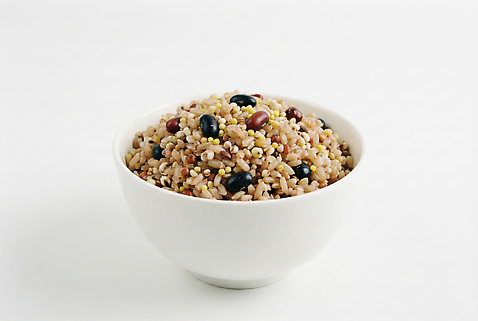 JPG 편집이미지 한식 음식 재료 곡류 건강 요리 식사 쌀 정월대보름 검은콩 영양소 잡곡밥 편집실사 AI포토 AI콘텐츠 명절 밥 콩 CG 파일형식