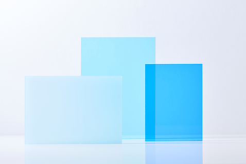 포토 JPG 스튜디오촬영 조각 백그라운드 조명 실내 사람없음 파란색 빛 사각형 세개 흰배경 반투명 아크릴 도형 컬러 재질 3 흰색 파일형식