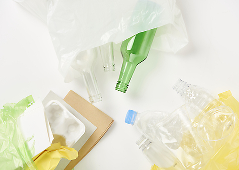 포토 뷰포인트 컨셉 재질 술병 병_용기 실내 내부 플랫 친환경 소주 병_담는 파일형식 계란판 페트병 소주병 회복 비닐 자원 분리수거 쓰레기 재활용 사람없음 유리병 종이 스튜디오촬영 JPG 플랫레이 하이앵글 국내포토