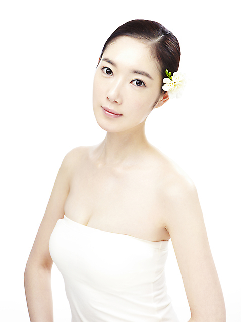 포토 JPG 스튜디오촬영 식물 모델 라이프스타일 웰빙 여자 꽃잎 꽃 포즈 실내 한명 누끼 사람 동양인 상반신 20대 성인 라이프 앞모습 뷰티 한국인 여자만 여자한명만 성인여자만 청년만 청년여자만 성인한명만 청년여자한명만 성인여자한명만 성인만 국내포토 1 뷰포인트 인종 청년 내부 생활 파일형식