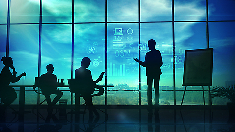 포토 JPG 해외이미지 여자 남자 실루엣 회사 비즈니스 창문 협상 서기 앉기 여러명 성인 비즈니스맨 발표 화이트보드 경영 프로젝트 홀로그램 성인만 해외202004 해외포토 다수 모션 촬영기법 사람 직장인 파일형식
