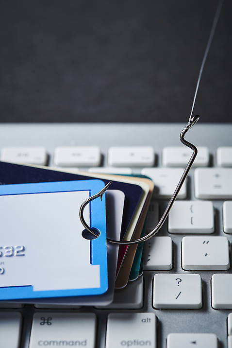 포토 뷰포인트 백그라운드 실내 내부 금융 거래 회색 낚시용품 파일형식 근접촬영 온라인 범죄 피해 중고거래 낚시줄 회색배경 키보드 속임수 신용카드 낚싯바늘 스튜디오촬영 JPG 사람없음 국내포토