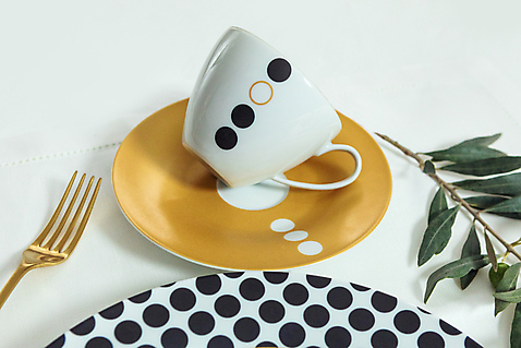 포토 JPG 해외이미지 식기 접시 안경 유리 주방용품 사람없음 내부 컵 수건 쌓기 식당 장비 기구 우아함 오브젝트 서빙 해외202105 해외포토 잡화 생활용품 컨셉 모션 재질 위생용품 상점 파일형식