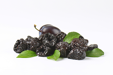 포토 JPG 해외이미지 스튜디오촬영 음식 과일 사람없음 신선 그룹 흰배경 날것 자두 해외202004 해외202105 해외포토 백그라운드 실내 흰색 파일형식