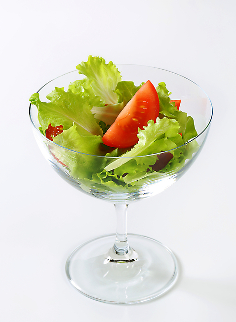 포토 JPG 해외이미지 스튜디오촬영 접시 음식 토마토 채소 재료 유리 건강 사람없음 샐러드 신선 상추 유기농 날것 저칼로리 해외202004 해외202105 해외포토 식기 웰빙 재질 실내 파일형식