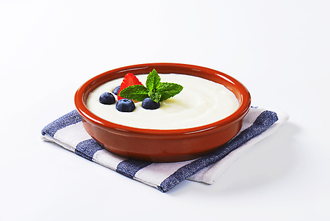 포토 JPG 해외이미지 스튜디오촬영 접시 음식 과일 부분 딸기 디저트 요리 사람없음 파란색 식사 줄무늬 신선 사발 달콤 아침식사 매끈함 냅킨 블루베리 푸딩 채식주의자 핸드메이드 해외202004 해외202105 해외포토 식기 컬러 무늬 실내 감각 사기그릇 맛 채식 파일형식