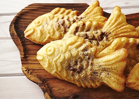 포토 식기 음식 빵 겨울 디저트 실내 내부 겨울간식 파일형식 JPG 사람없음 겨울음식 붕어빵 스튜디오촬영 잉어빵 접시 쟁반 국내포토