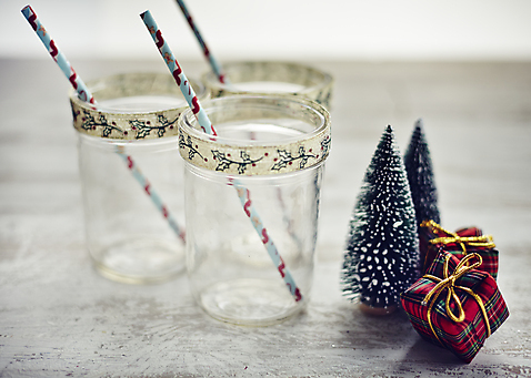 포토 JPG 나무 백그라운드 크리스마스장식 크리스마스 유리병 빨대 사람없음 오브젝트 선물모양 국내포토 모양 식물 기념일 병_용기 파일형식